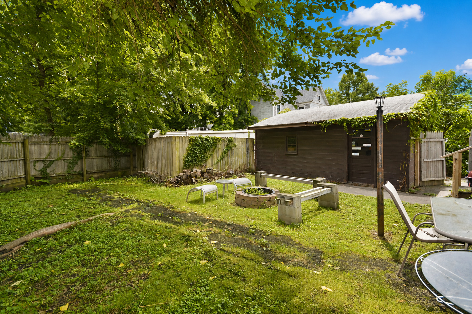 610 N Mclean Street Property Photo 22