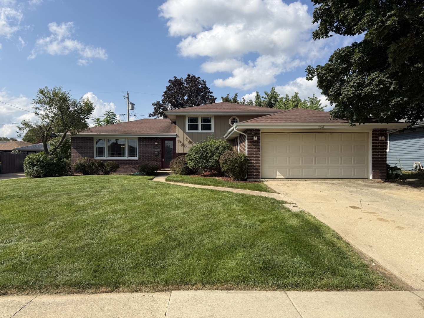 608 Gloria Street Property Photo 1