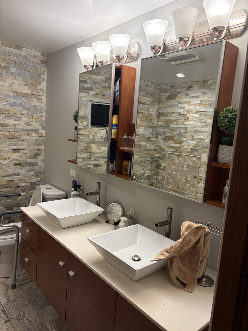 328 Morningside Drive Property Photo 3