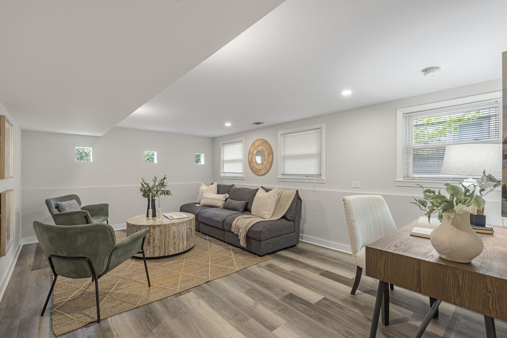 12726812 Property Photo 22