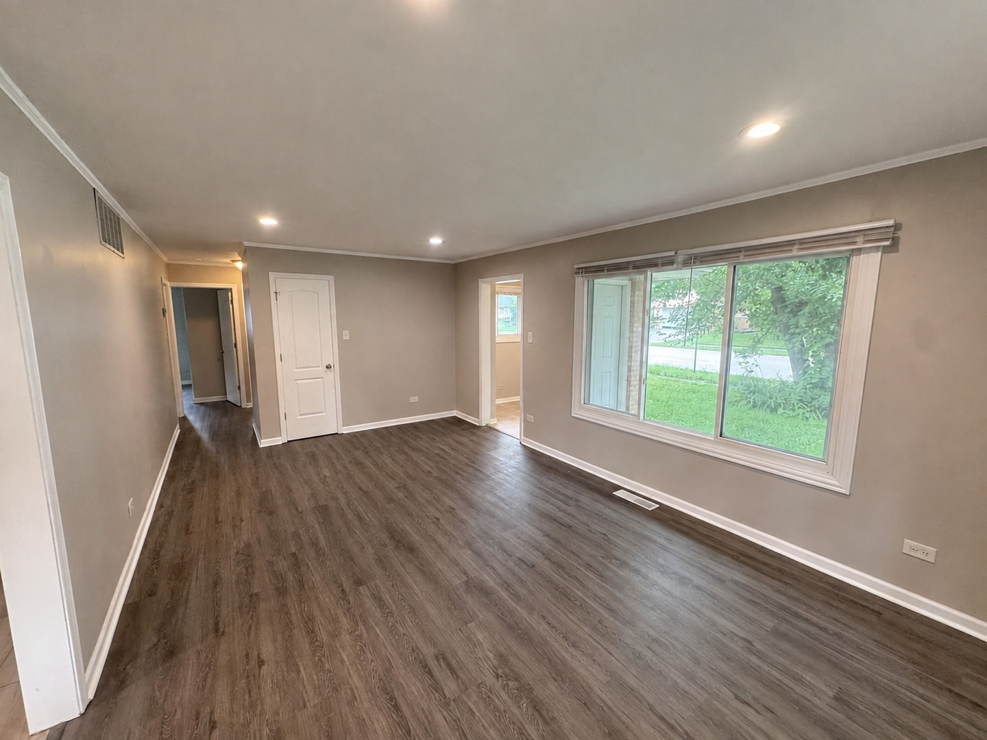 103 Shabbona Drive Property Photo 3