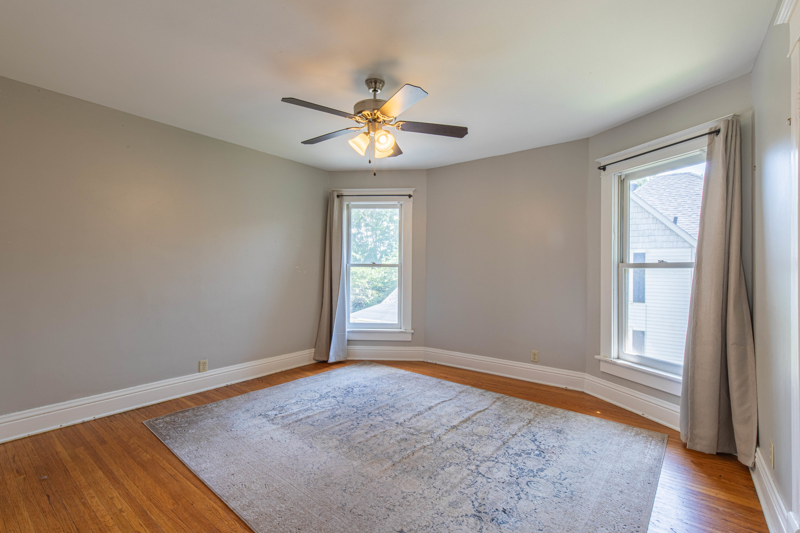 727 S Euclid Avenue Property Photo 28