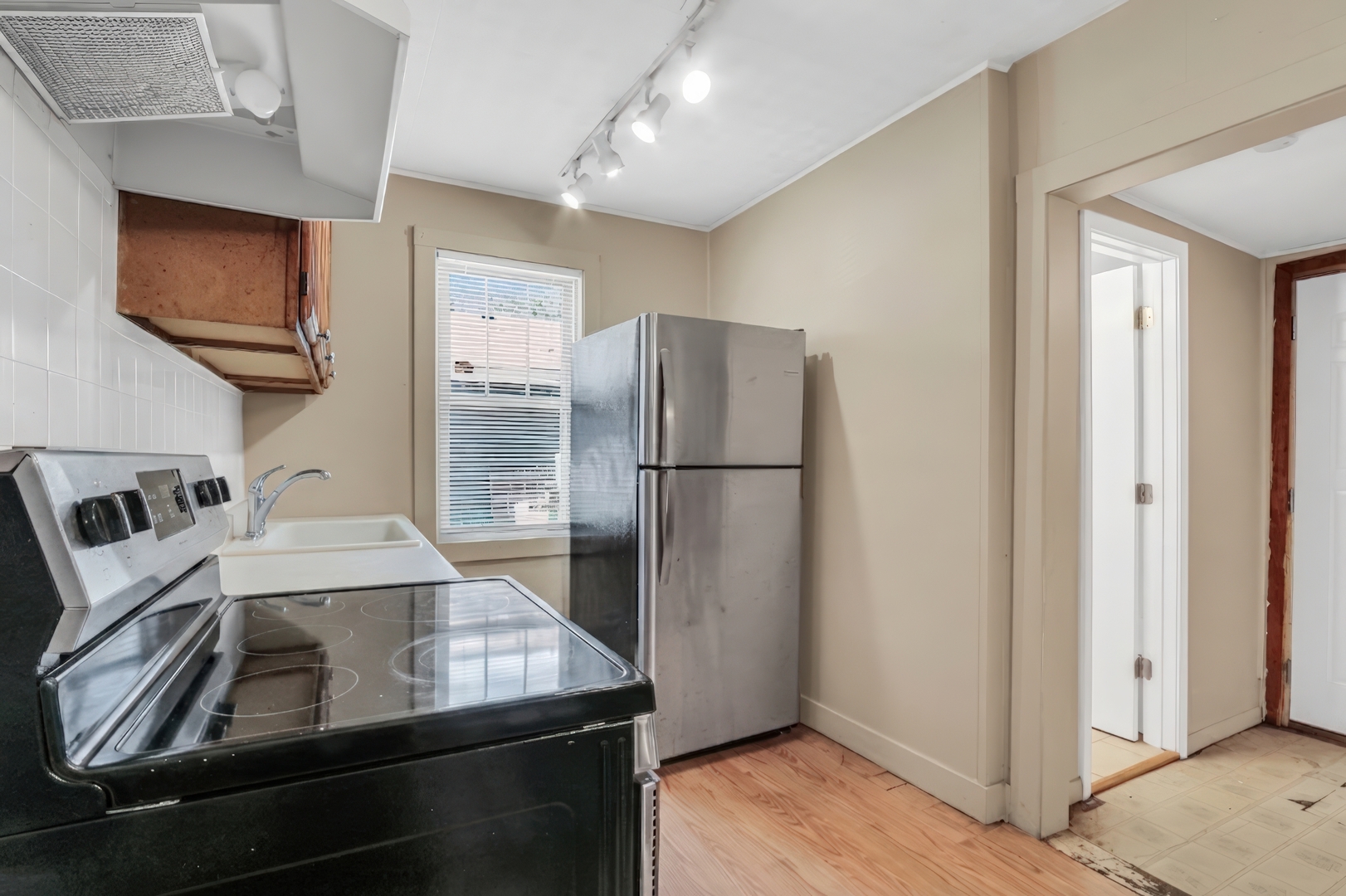 117 Roosevelt Avenue Property Photo 7