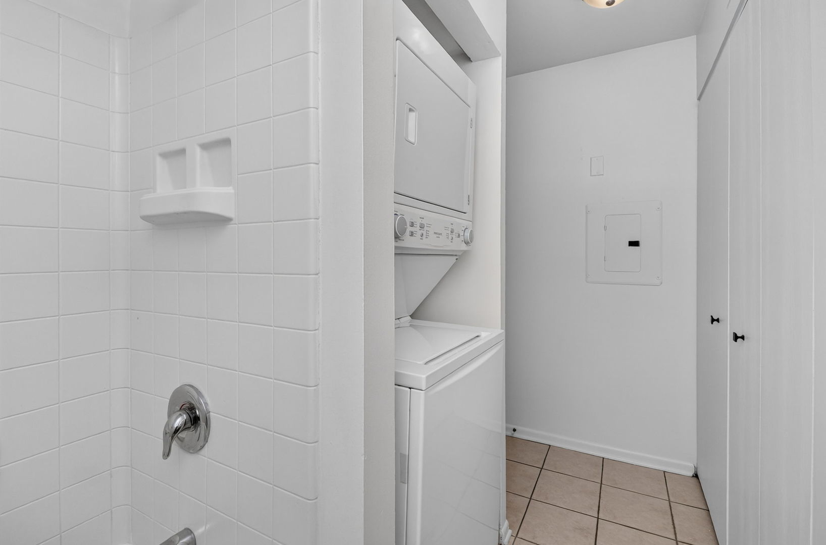 48 N Park Avenue 2 Property Photo 11
