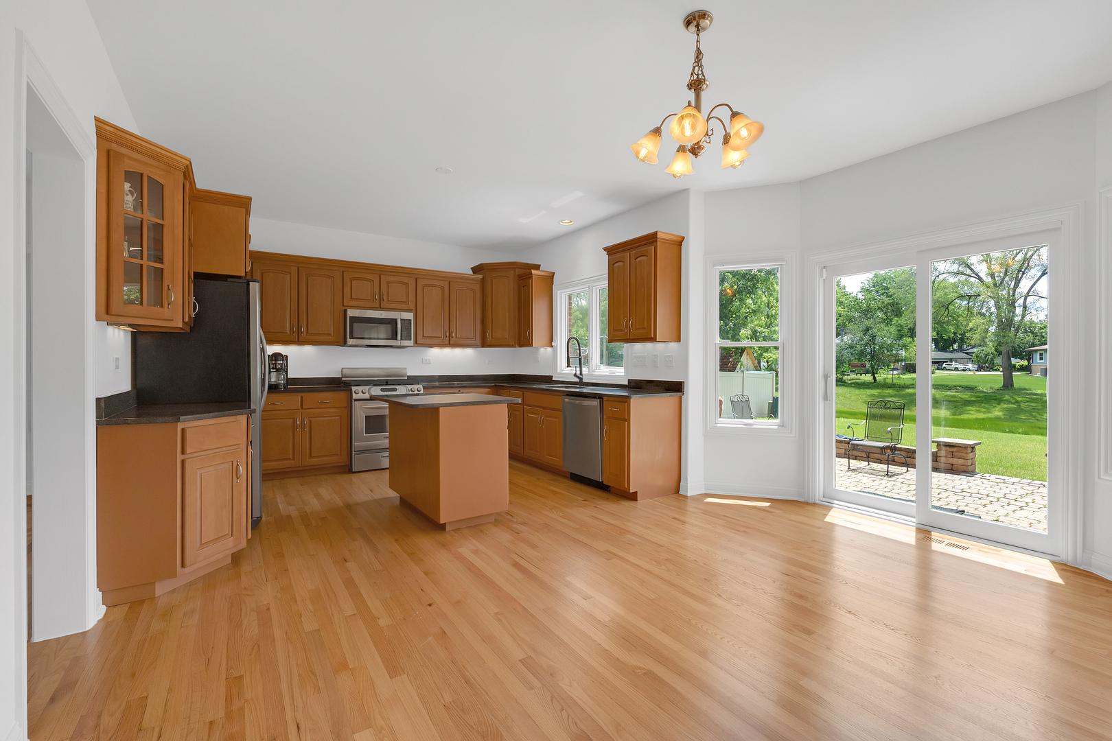 427 W Natoma Avenue Property Photo 7