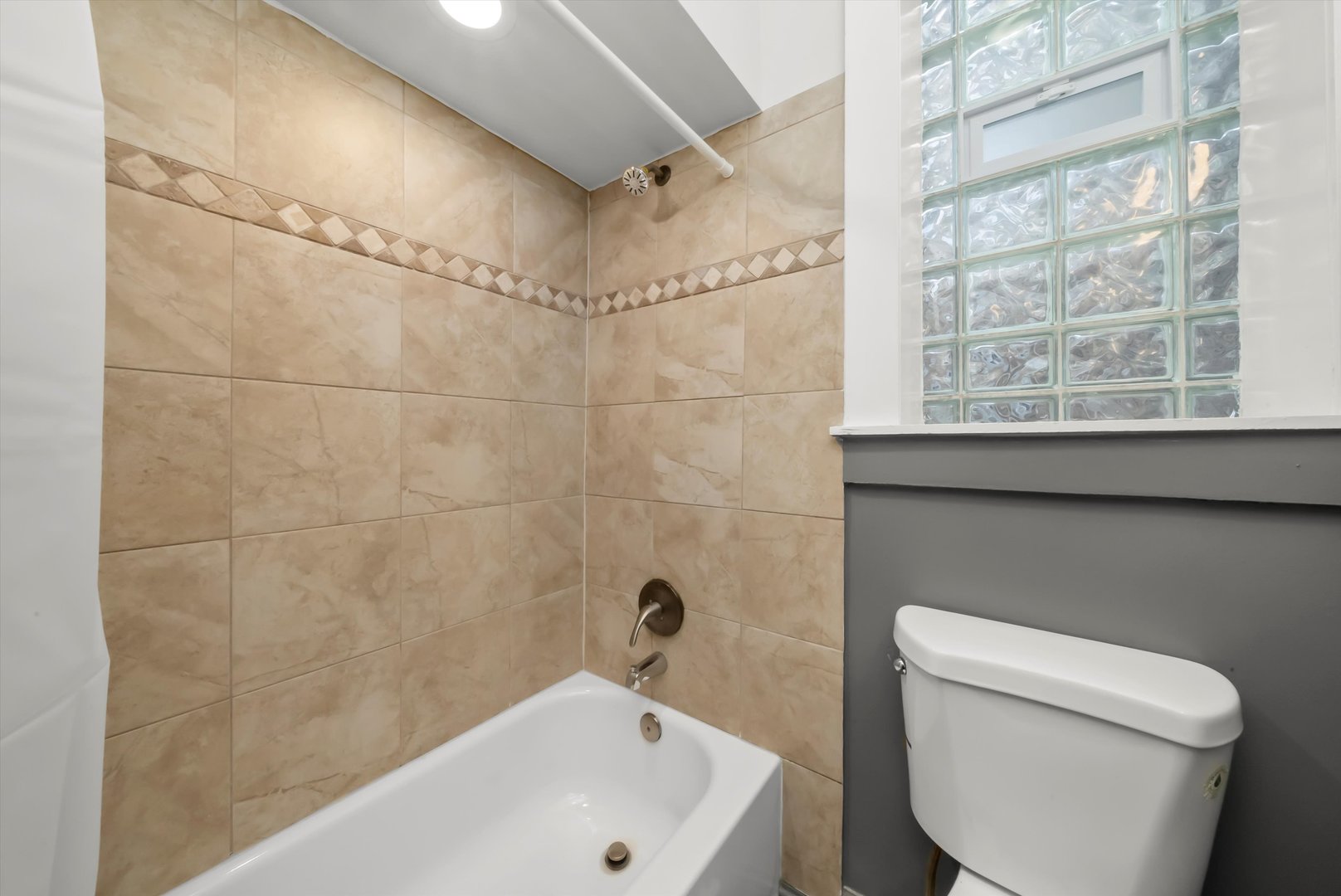 7409 S Eggleston Avenue Property Photo 14