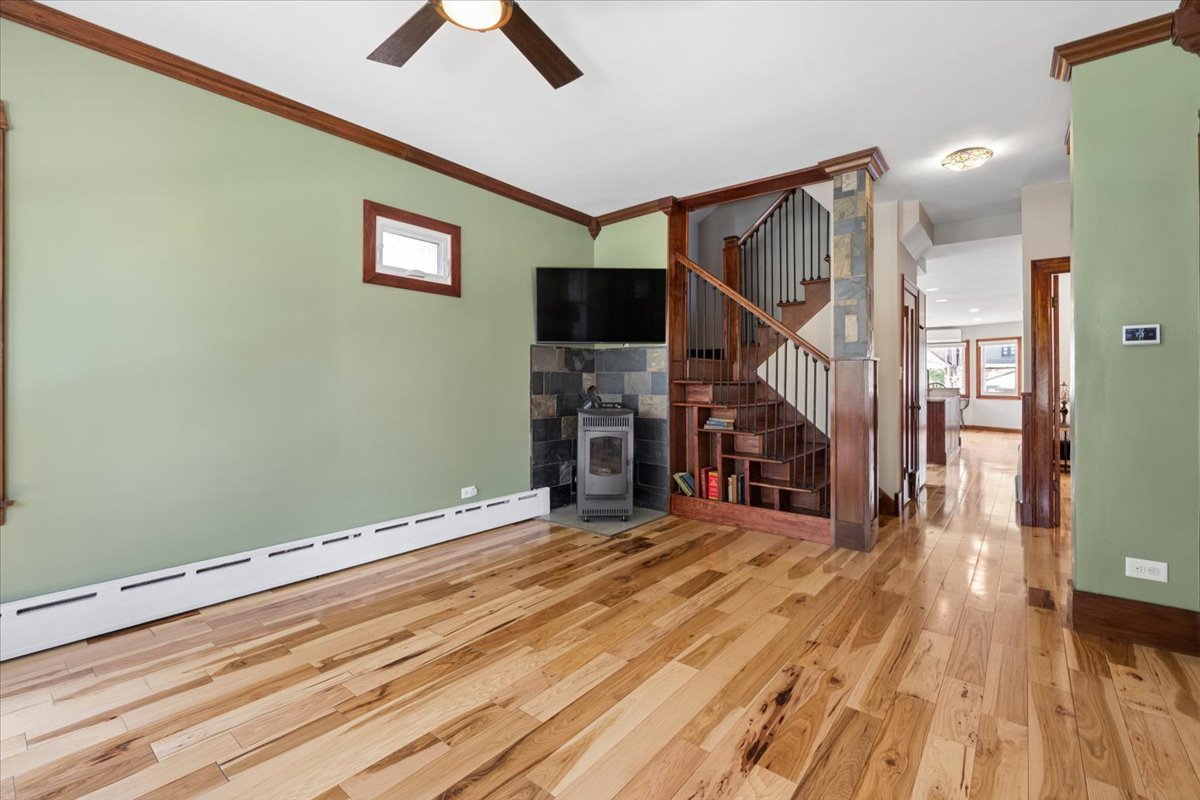 6210 N Moody Avenue Property Photo 5