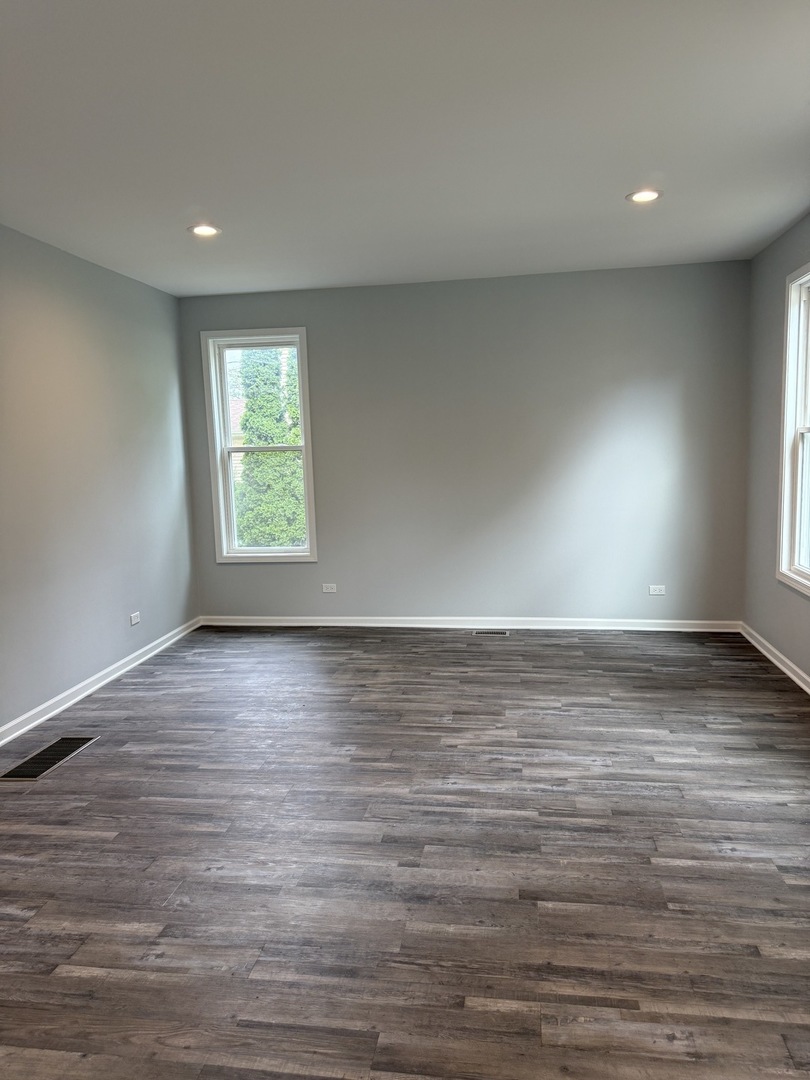 505 Strong Avenue Property Photo 4