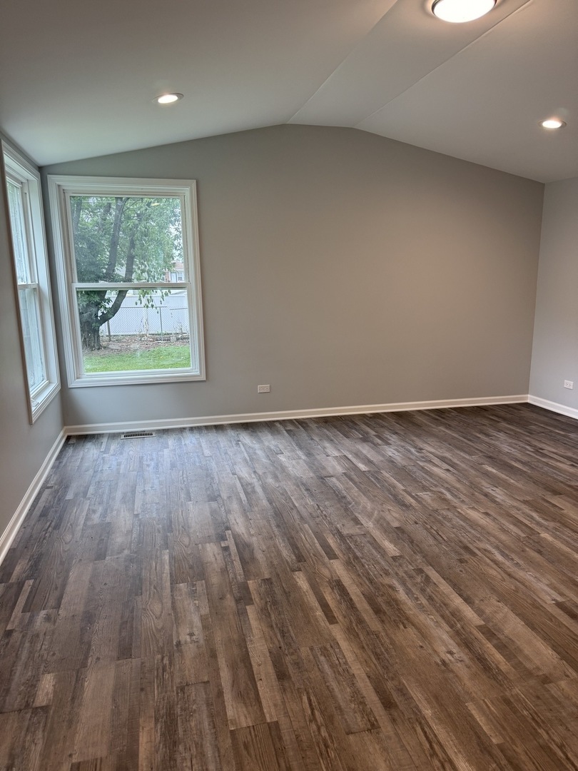 505 Strong Avenue Property Photo 13