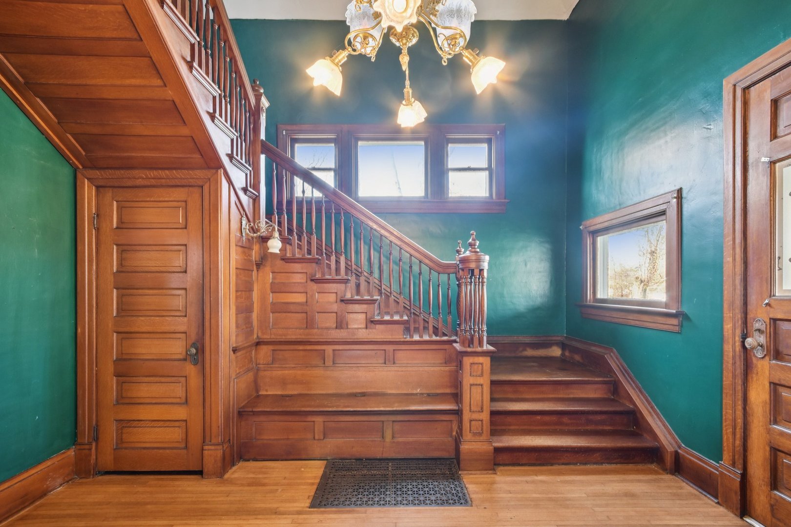 1003 N Chicago Street Property Photo 5