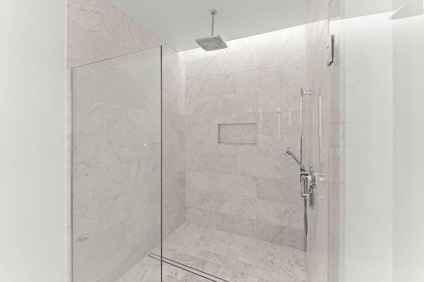 363 E Wacker Drive 2905 Property Photo 16