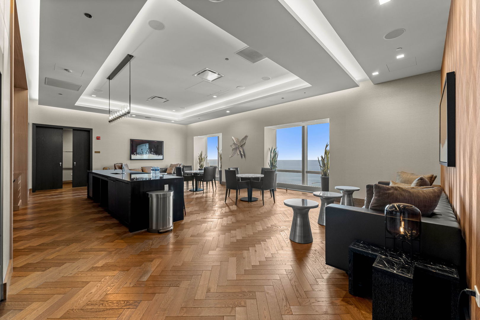 363 E Wacker Drive 2905 Property Photo 31