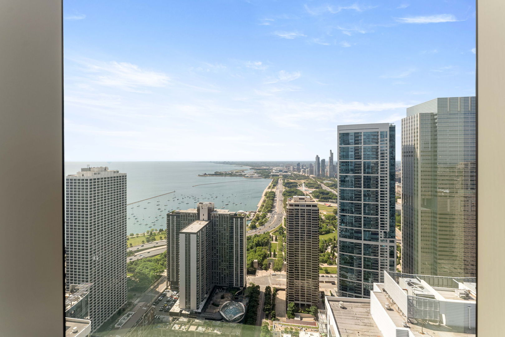 363 E Wacker Drive 2905 Property Photo 32