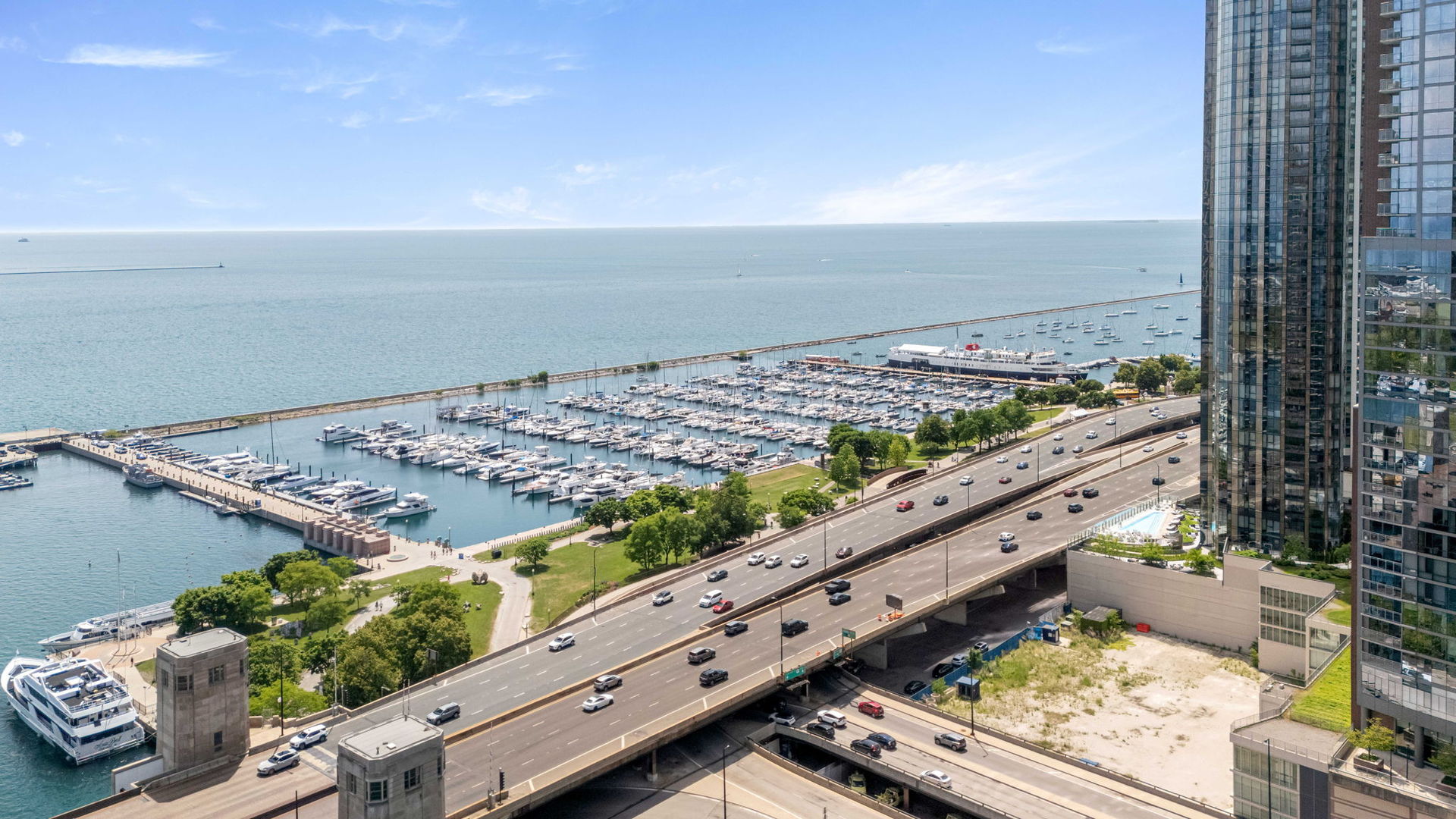 363 E Wacker Drive 2905 Property Photo 34