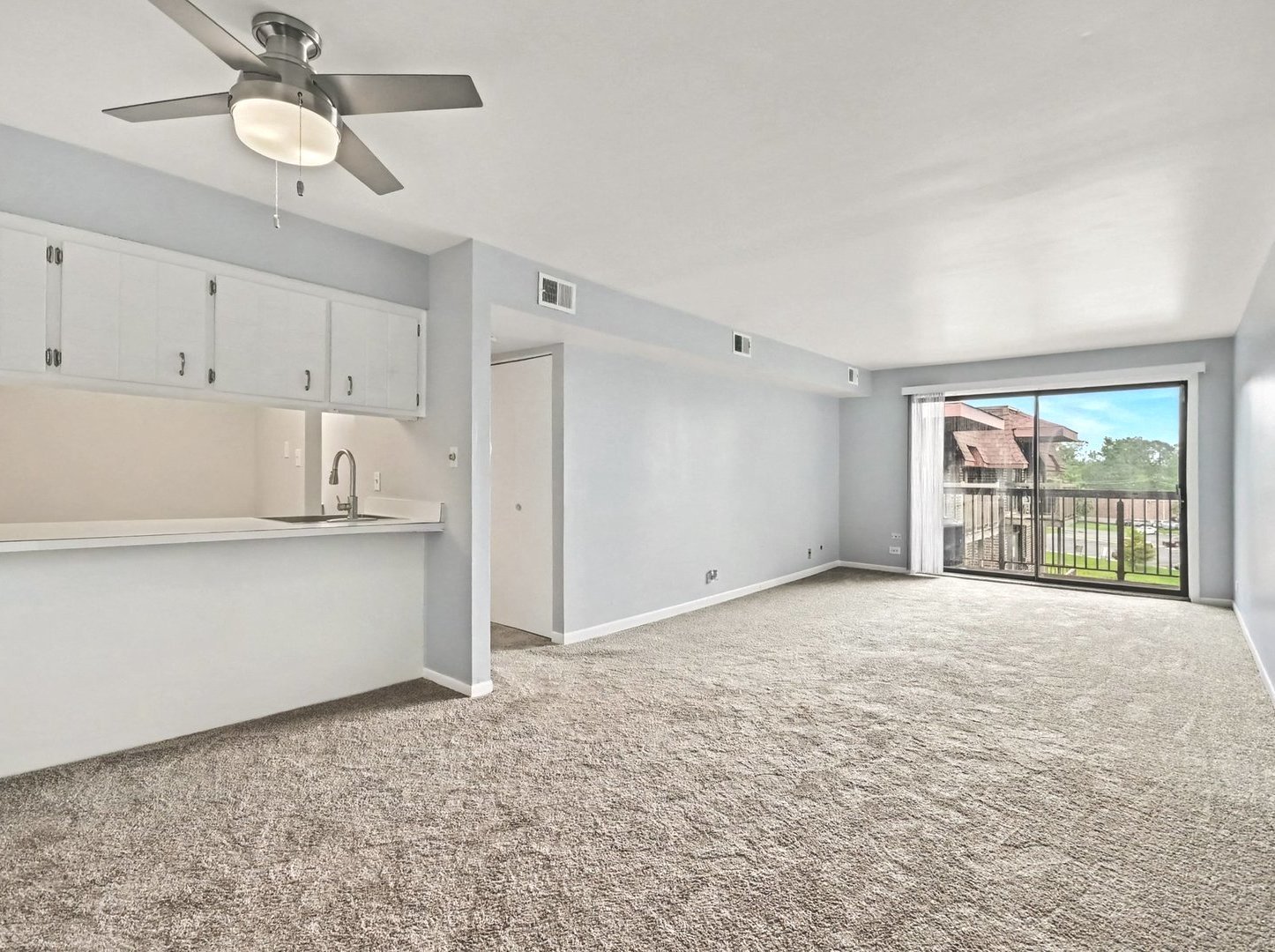 830 Elder Road 406 Property Photo 3