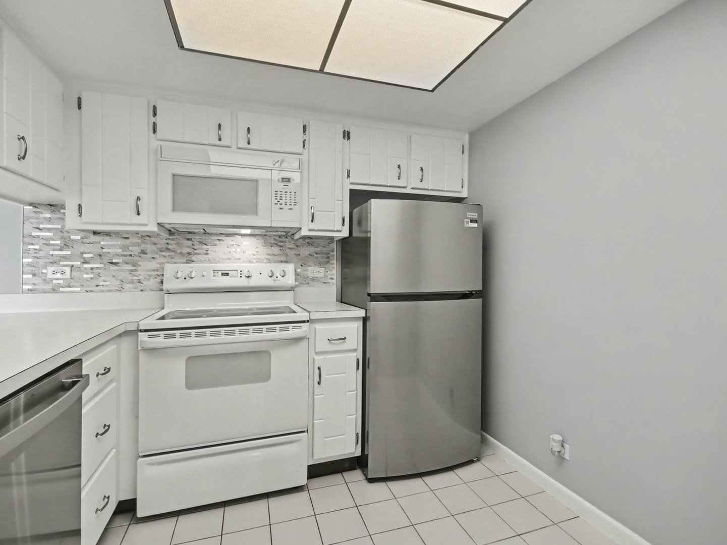830 Elder Road 406 Property Photo 7