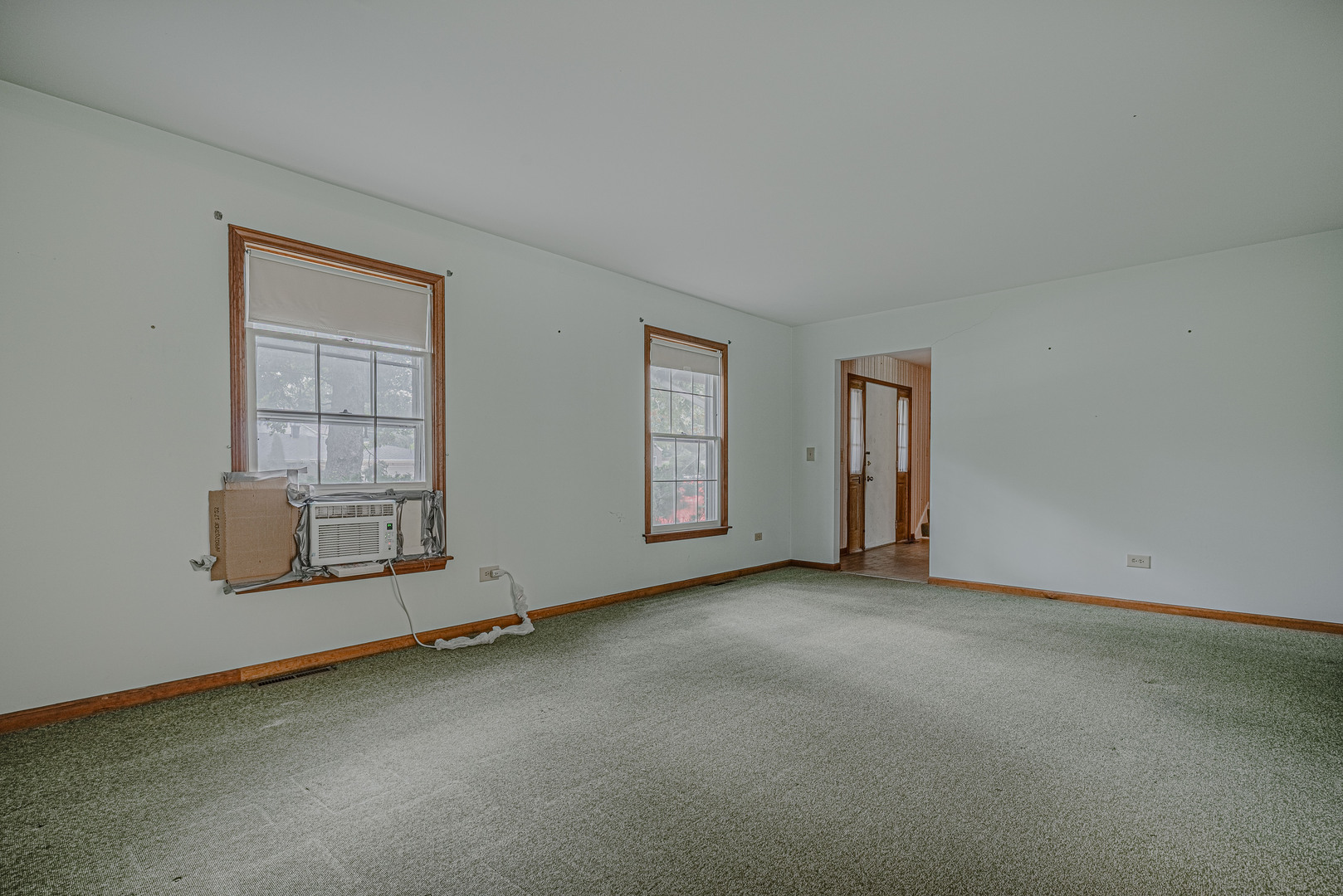 102 N Glendale Avenue Property Photo 5