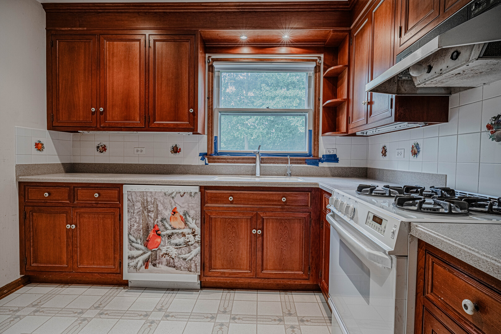 102 N Glendale Avenue Property Photo 9