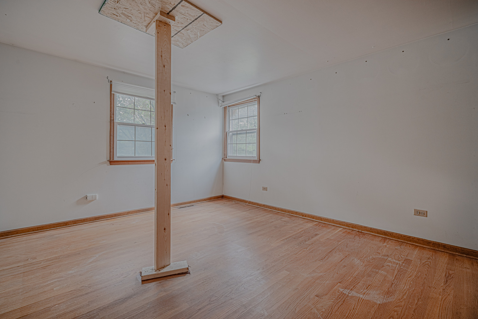 102 N Glendale Avenue Property Photo 15