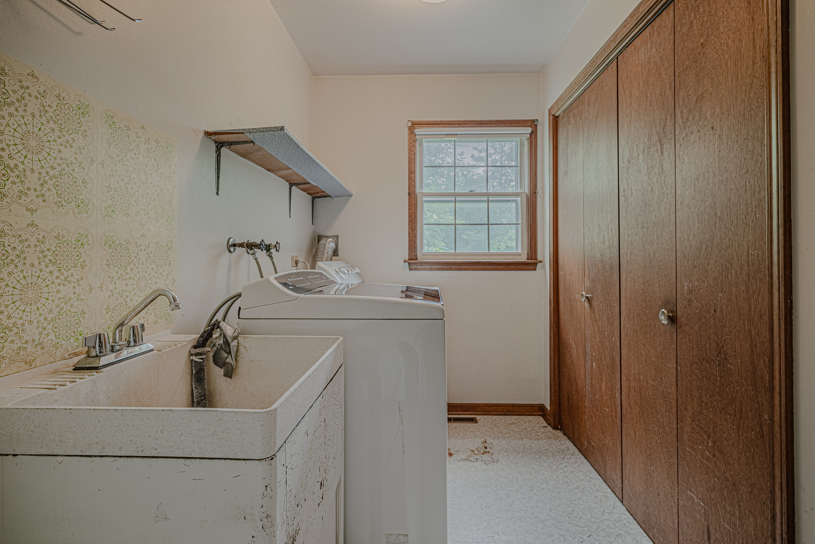 102 N Glendale Avenue Property Photo 26