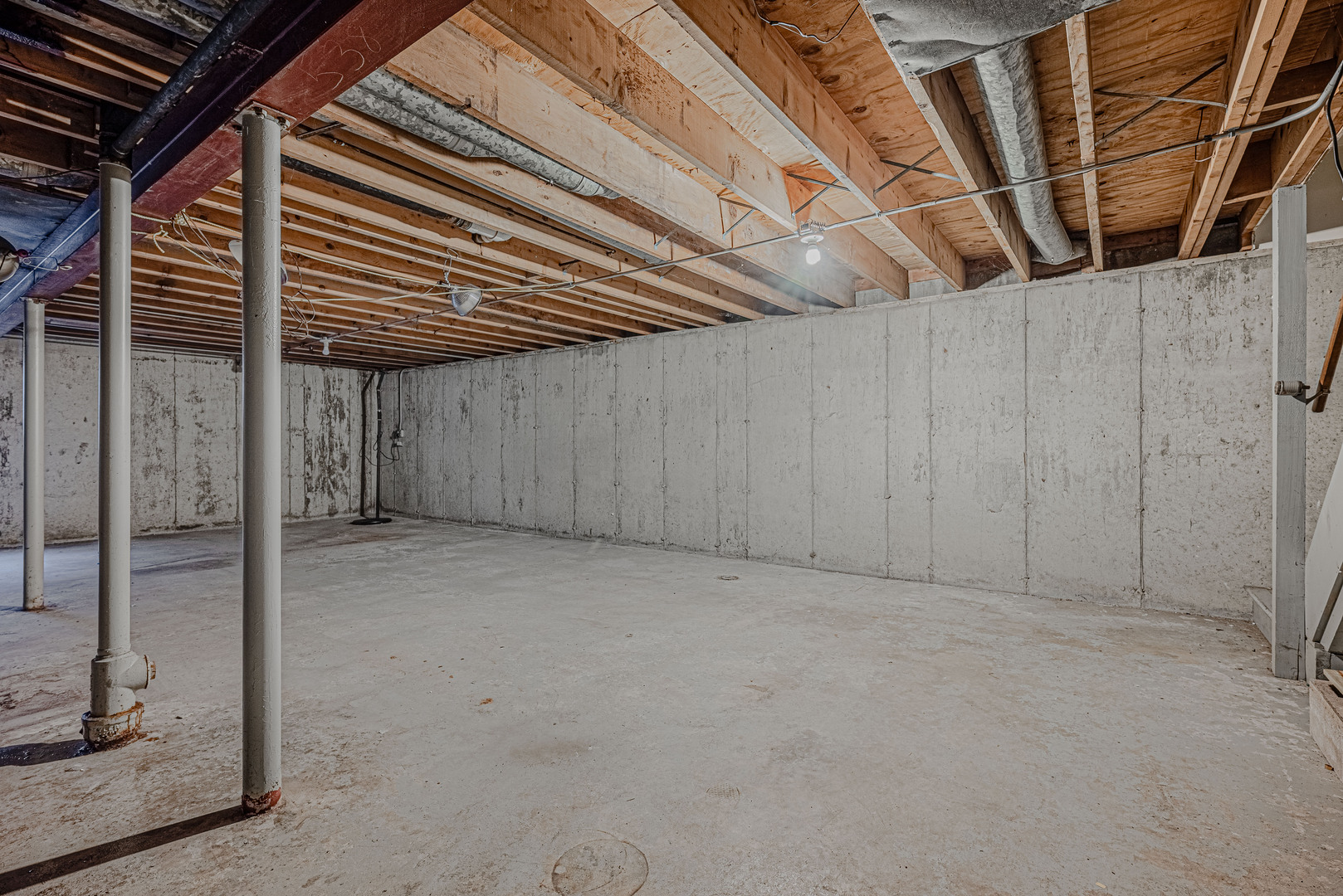 102 N Glendale Avenue Property Photo 27