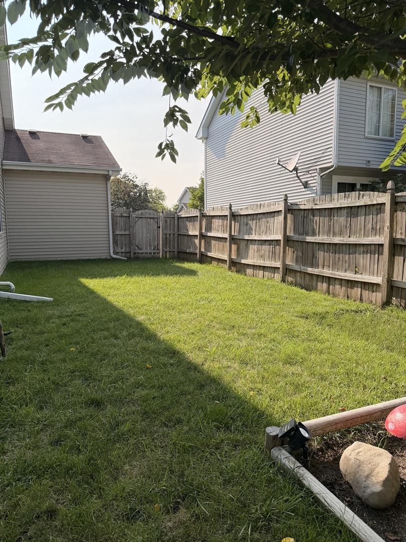 2000 Oakbrook Drive Property Photo 38