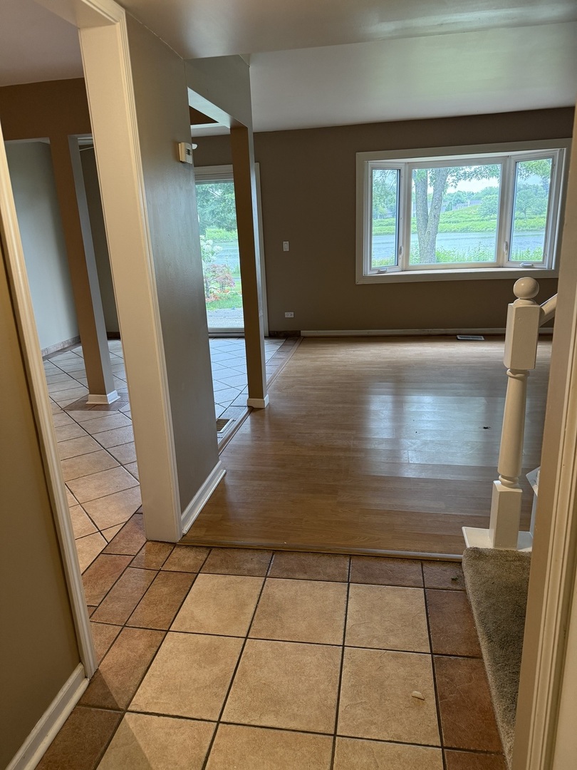 227 Lakeshore Lane Property Photo 7