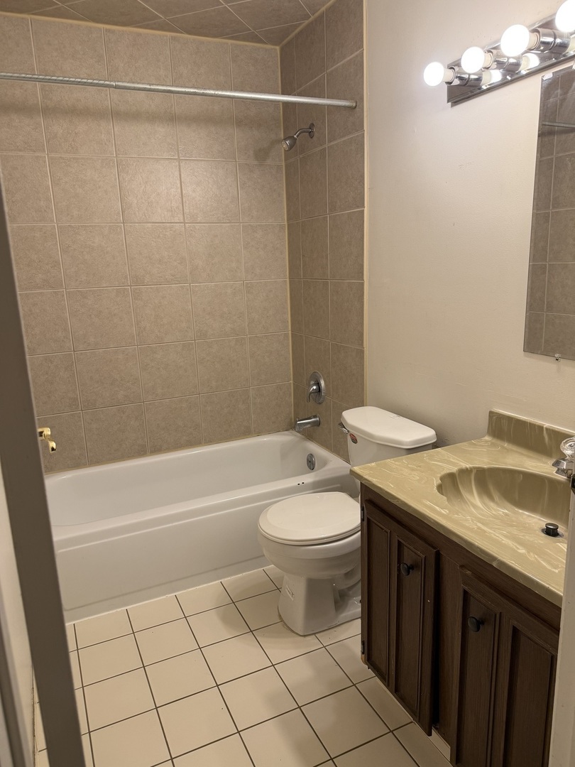 227 Lakeshore Lane Property Photo 12