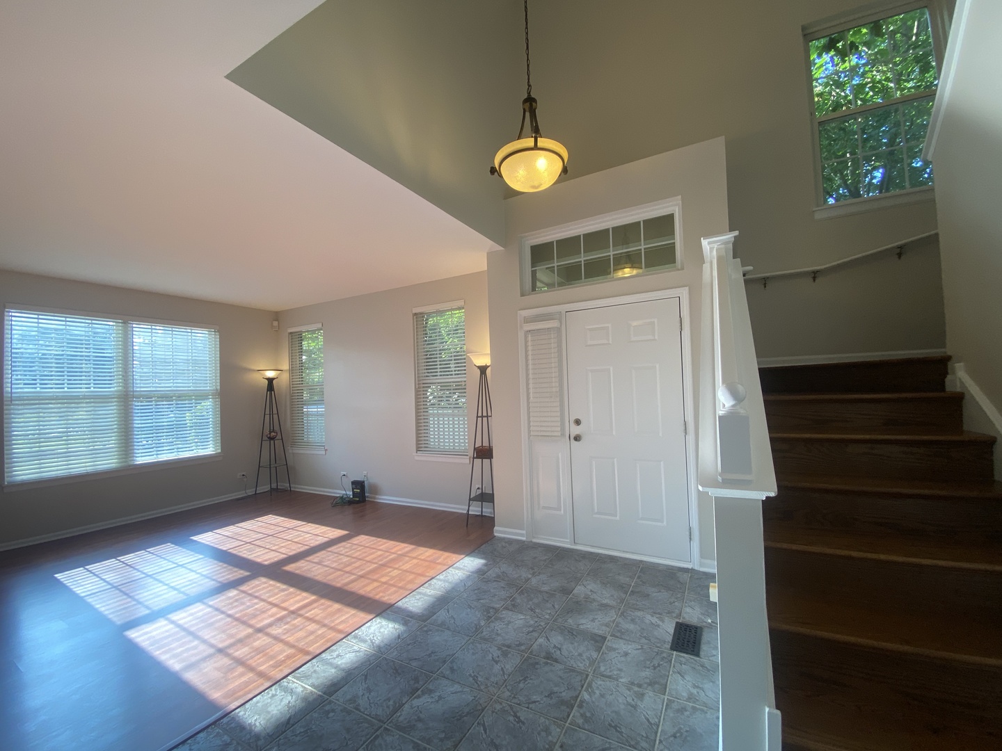 1298 Georgetown Way Property Photo 3