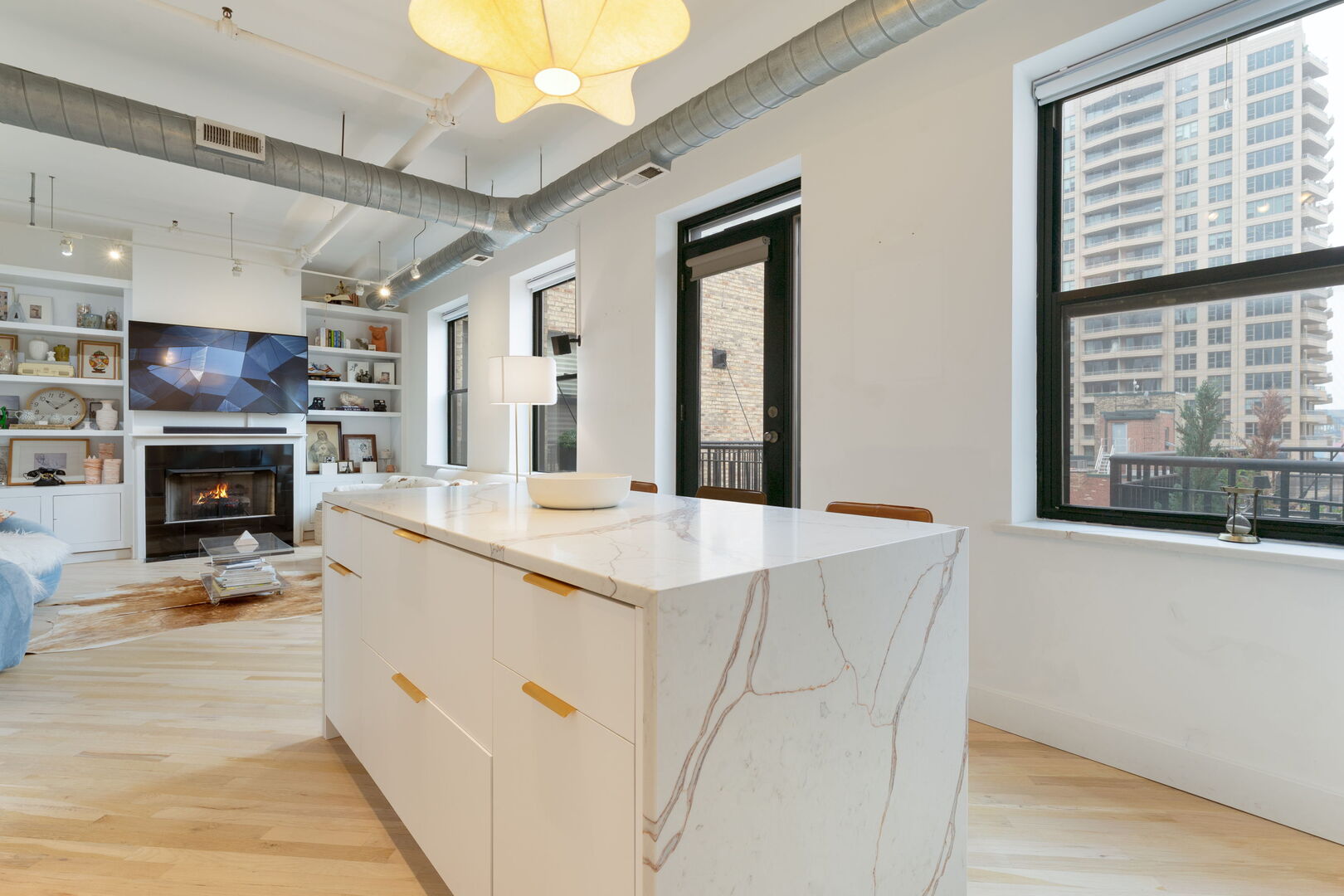 226 N Clinton Street 711 Property Photo 8