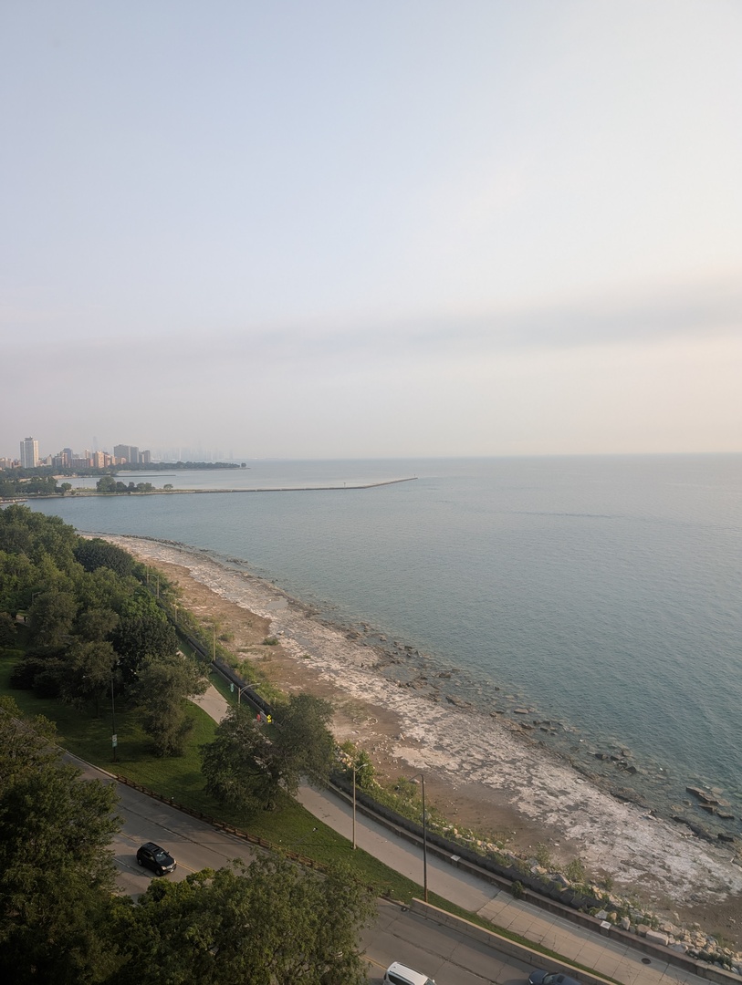6700 S South Shore Drive 15h Property Photo 5