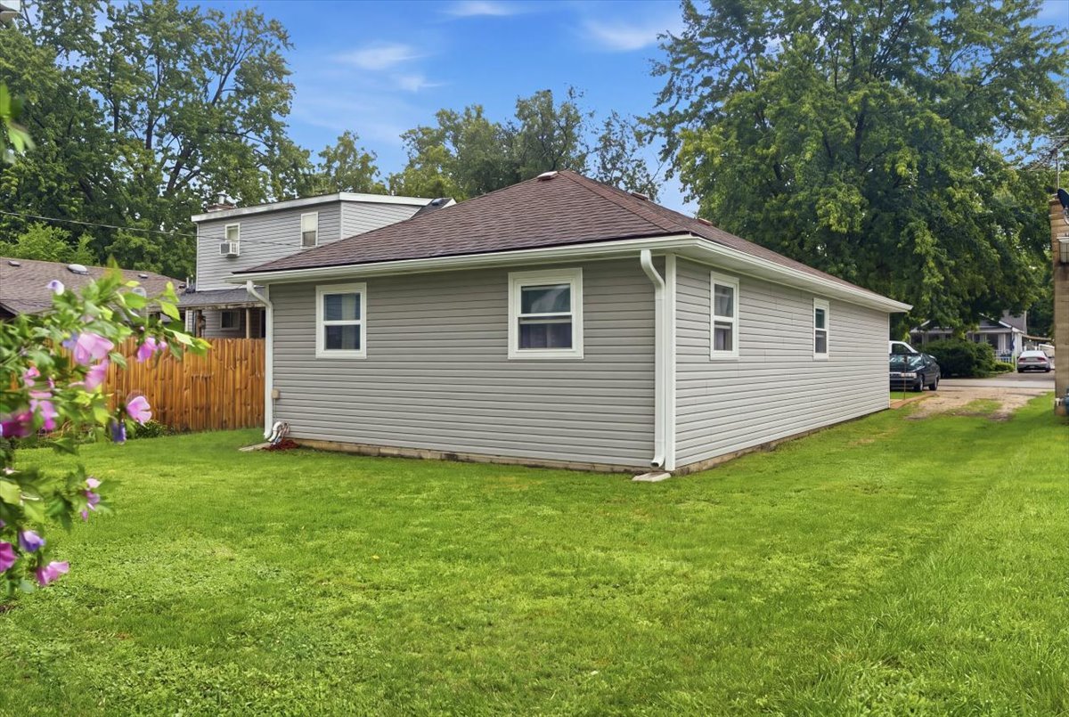 123 Independence Avenue Property Photo 3