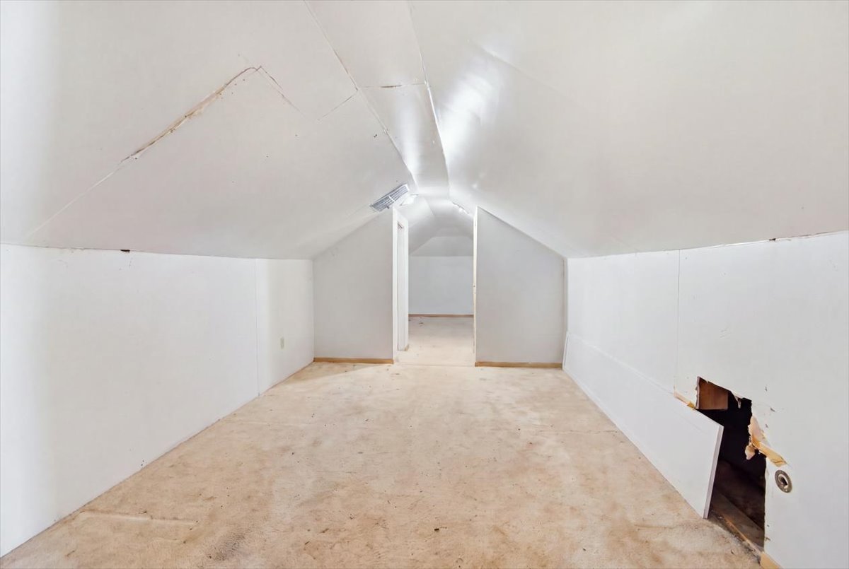 123 Independence Avenue Property Photo 27