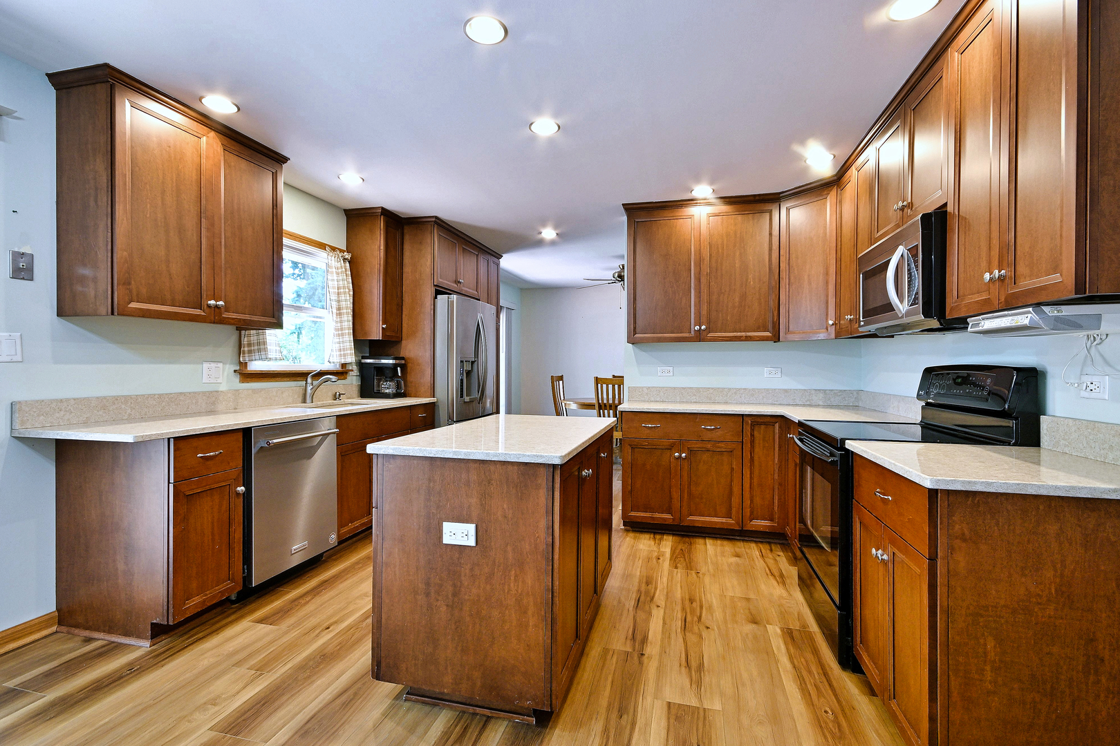 15231 S Meadow Lane Property Photo 7