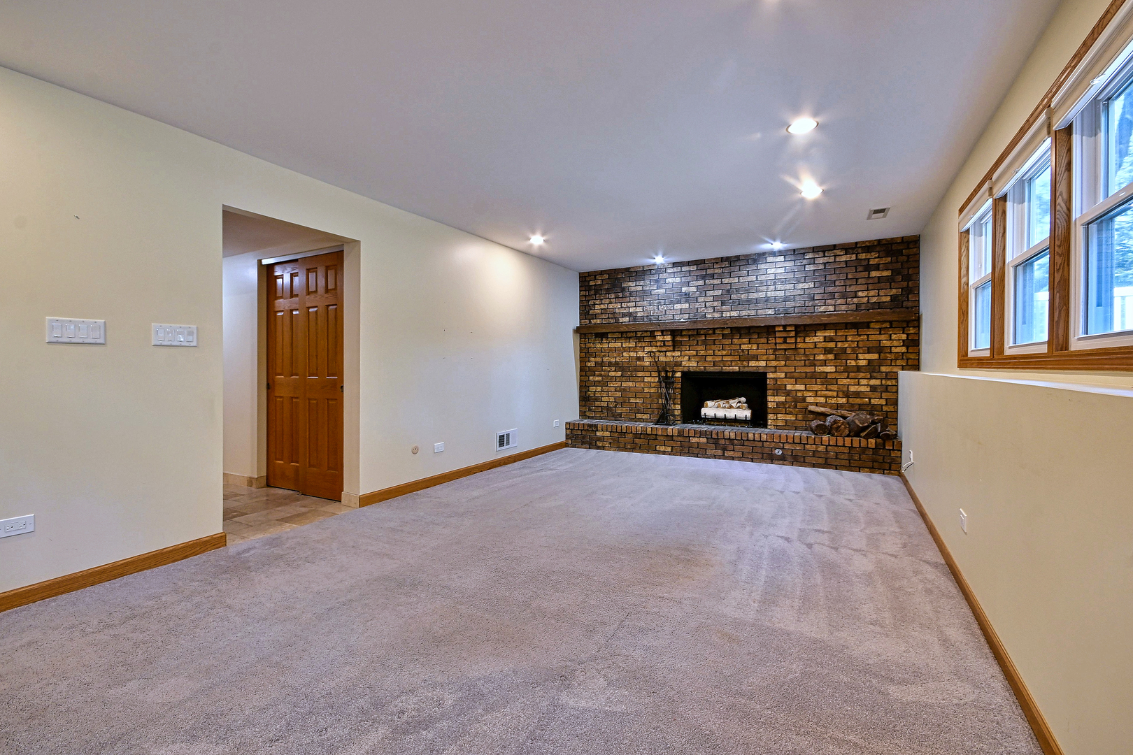 15231 S Meadow Lane Property Photo 9