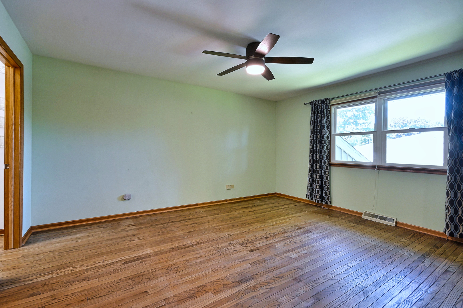 15231 S Meadow Lane Property Photo 12