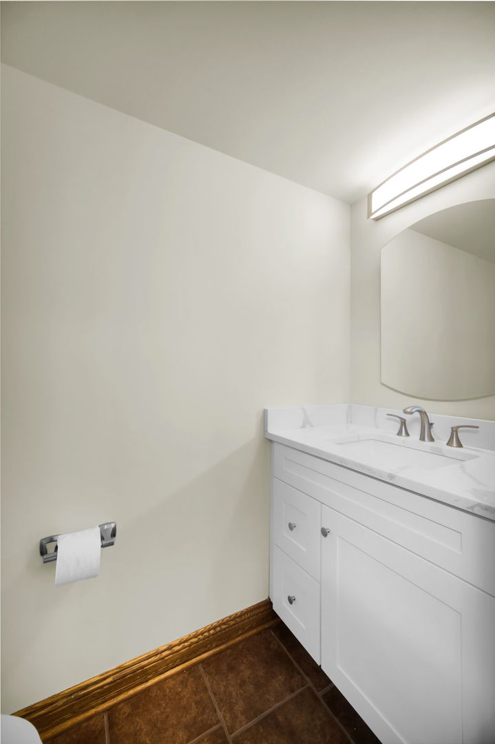 2025 S Lincoln Avenue Property Photo 7