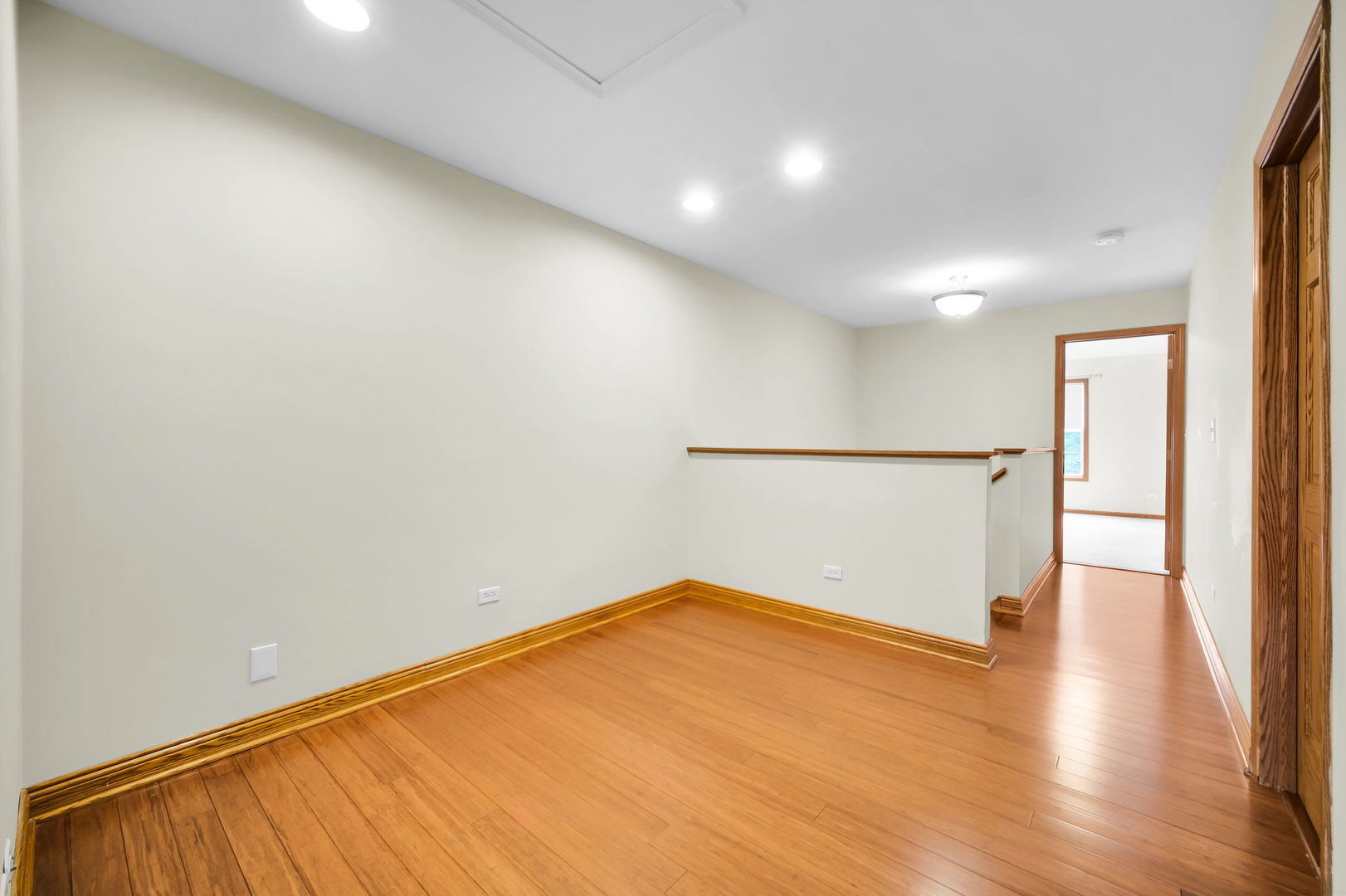 2025 S Lincoln Avenue Property Photo 19