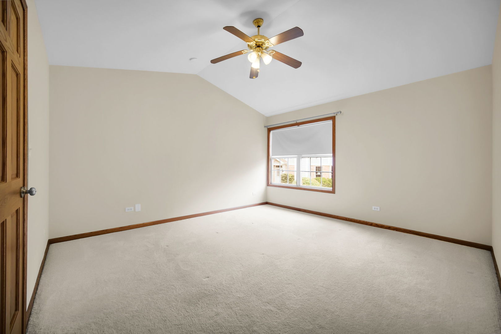 2025 S Lincoln Avenue Property Photo 26