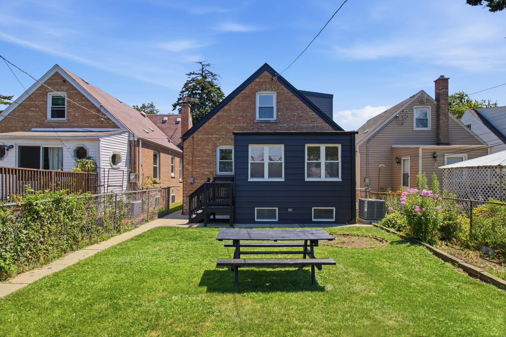 3250 N Olcott Avenue Property Photo 41