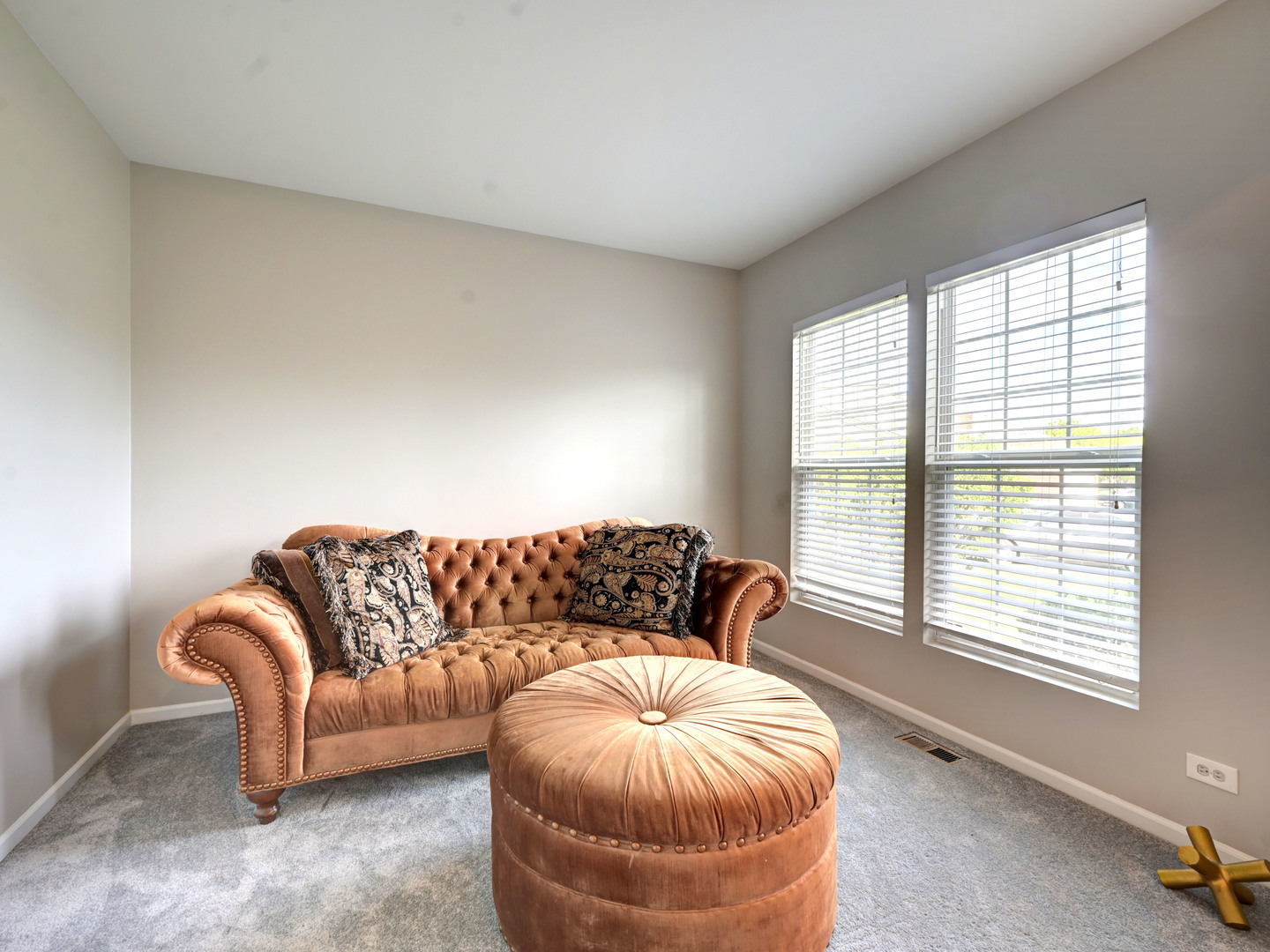 6 Forsythia Court Property Photo 8