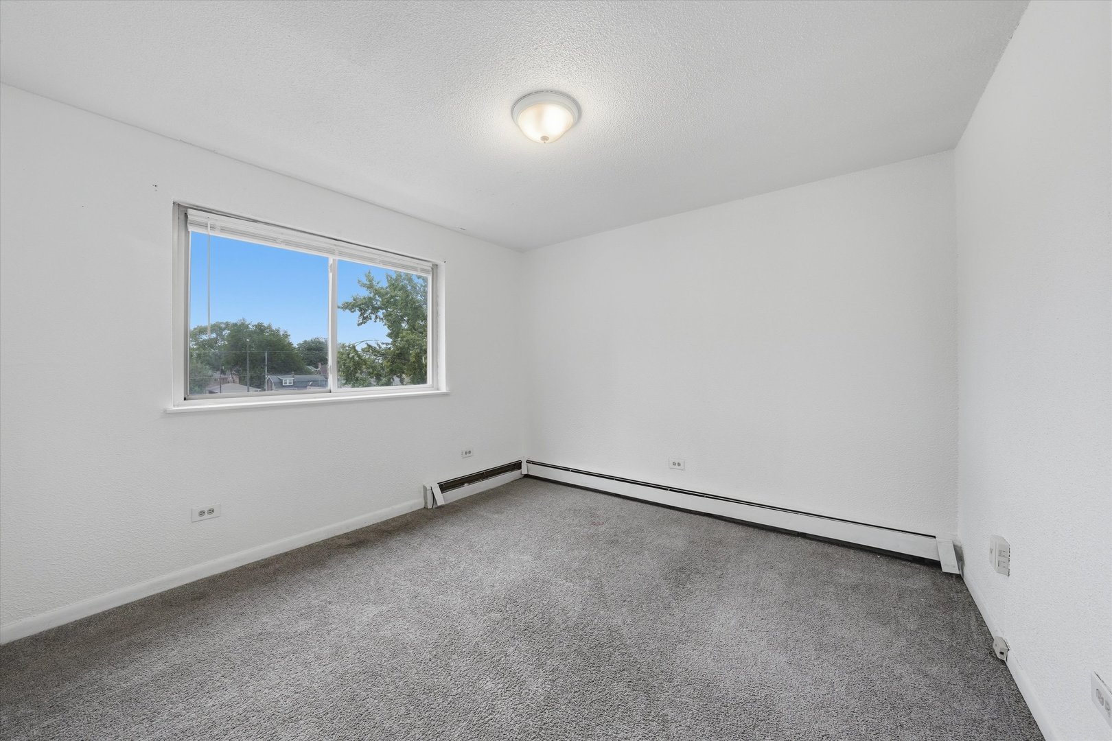 8343 S King Drive 3b Property Photo 16