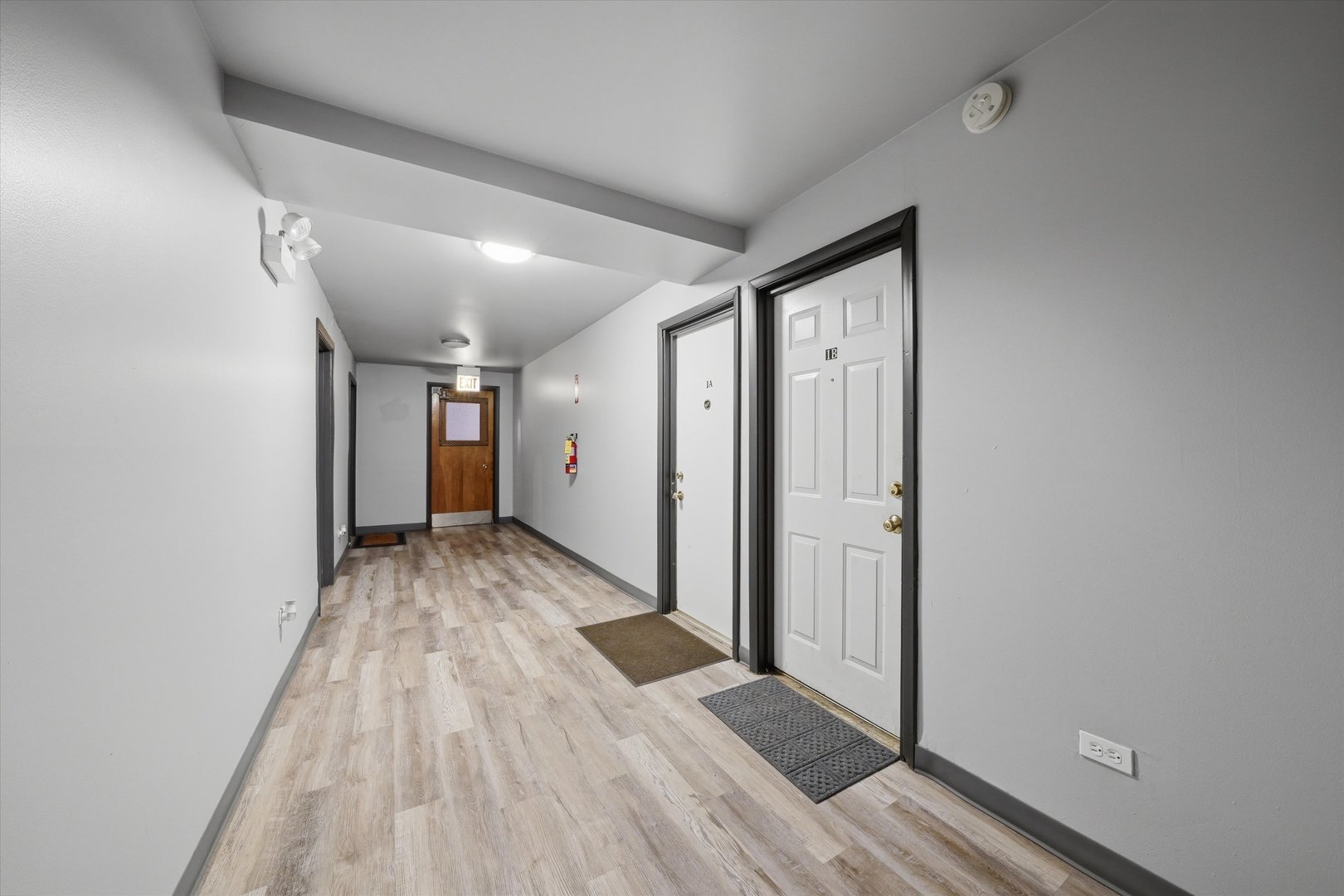 8343 S King Drive 3b Property Photo 17