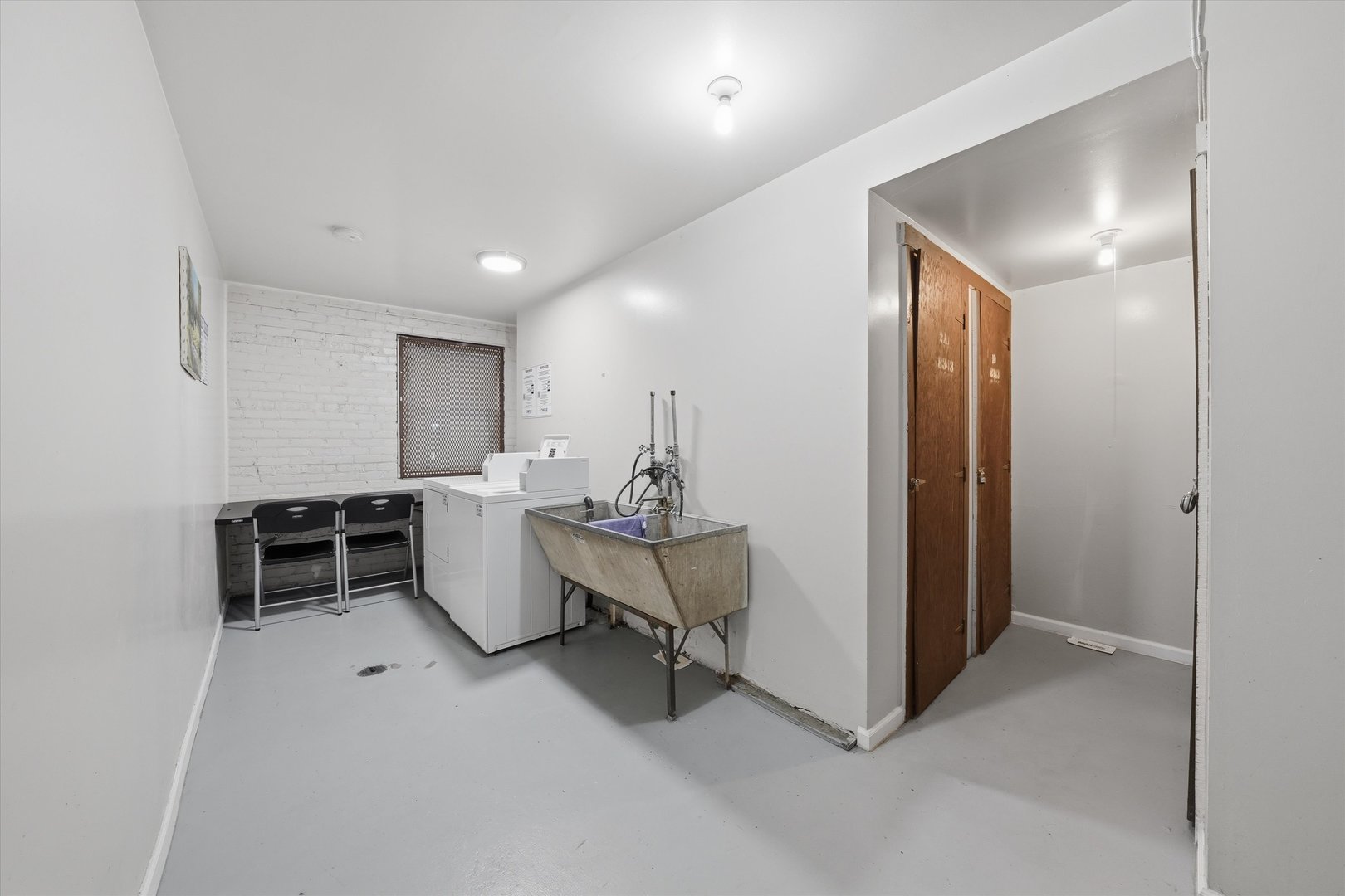 8343 S King Drive 3b Property Photo 18