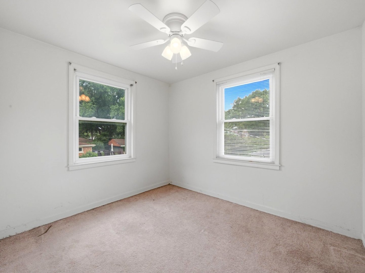 504 N Laverne Avenue Property Photo 34