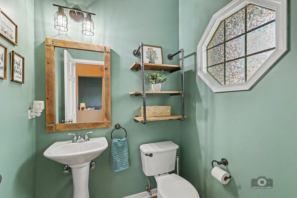 437 Raintree Drive Property Photo 14