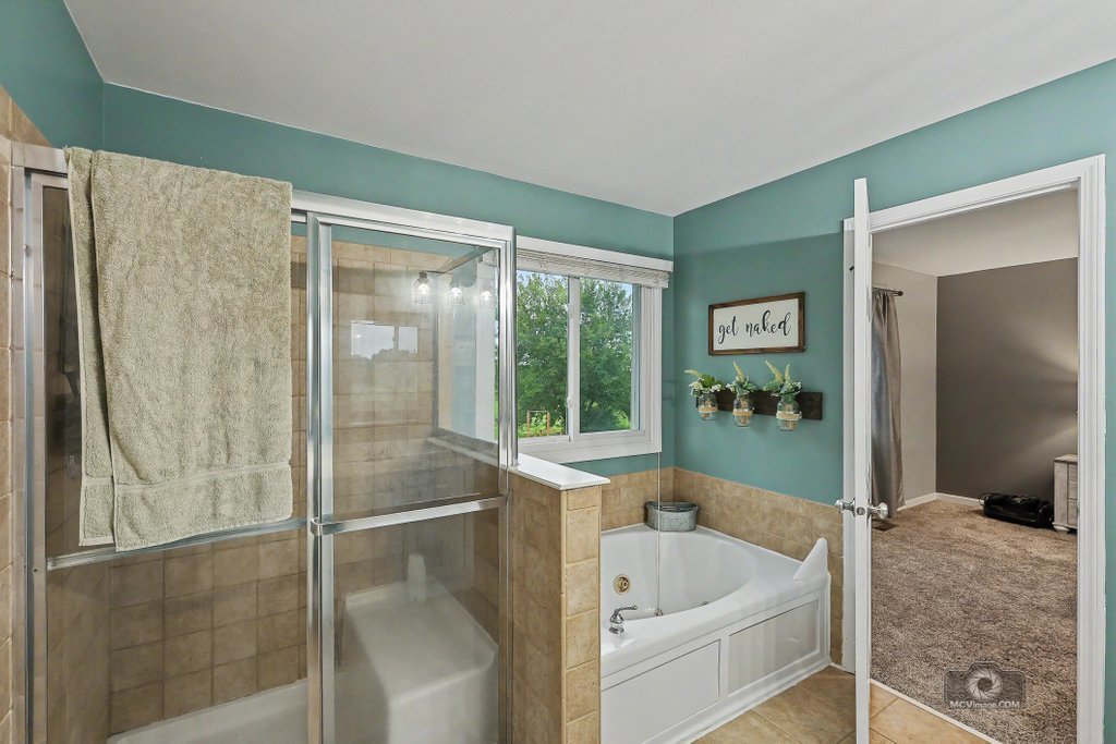 437 Raintree Drive Property Photo 18