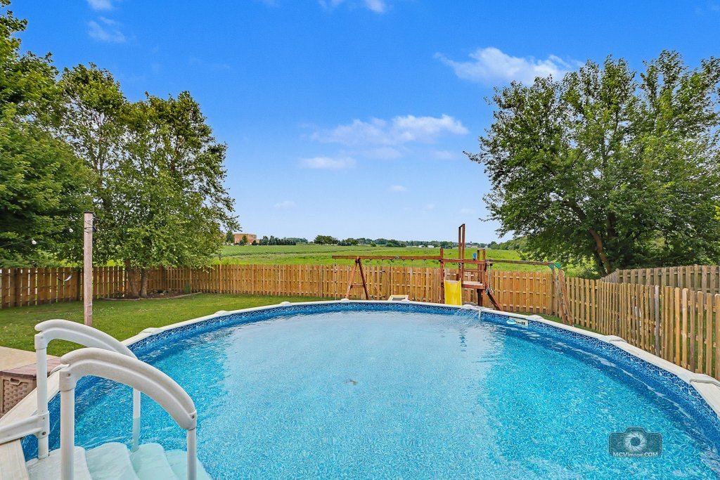 437 Raintree Drive Property Photo 31