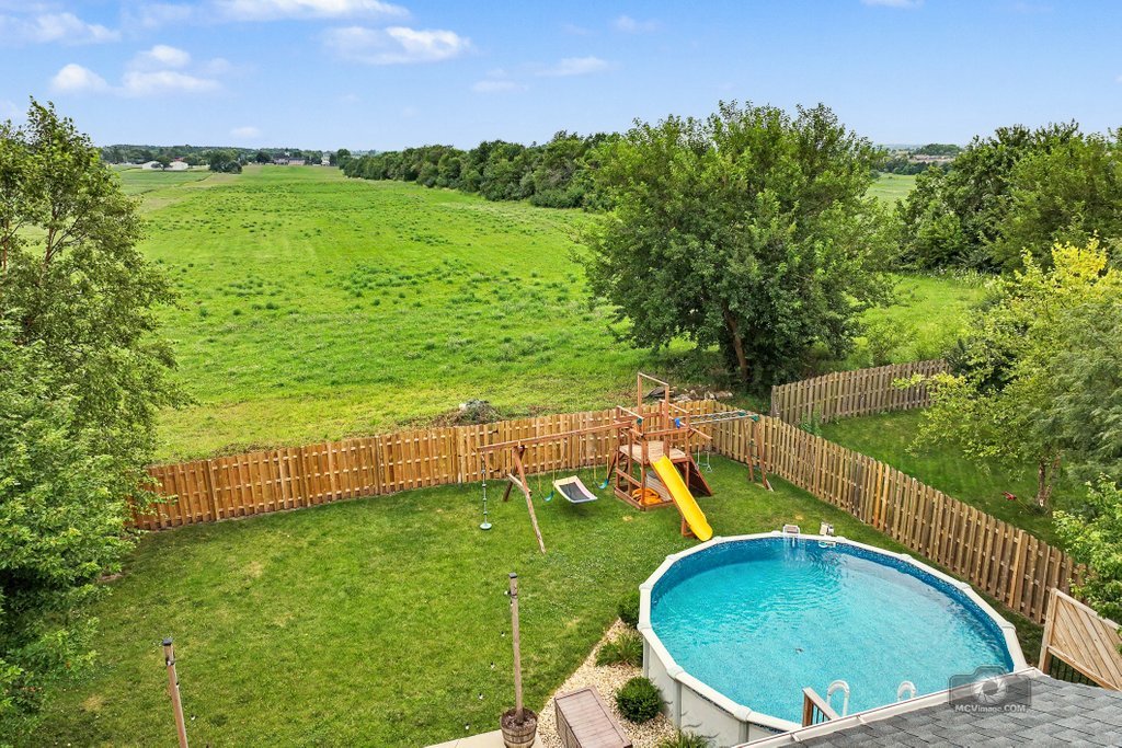 437 Raintree Drive Property Photo 32