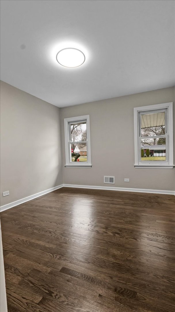 11639 S Knox Avenue Property Photo 25
